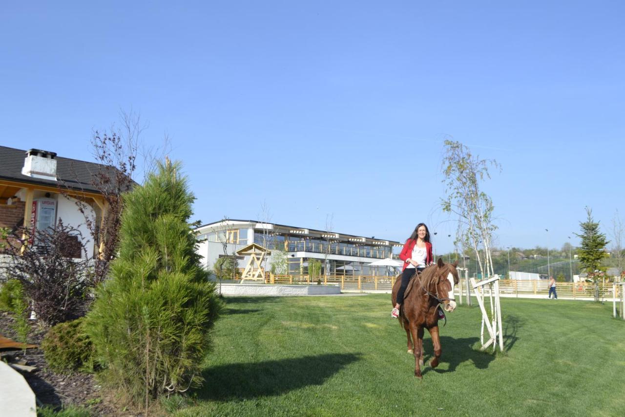Forest Retreat&Spa Oveselu Exterior foto